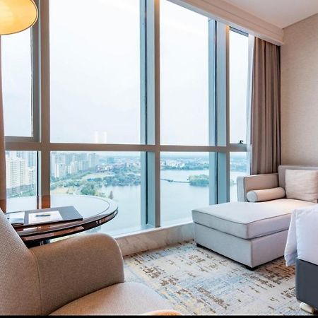 Отель Wyndham Grand Suzhou Fenhu Xinta Экстерьер фото
