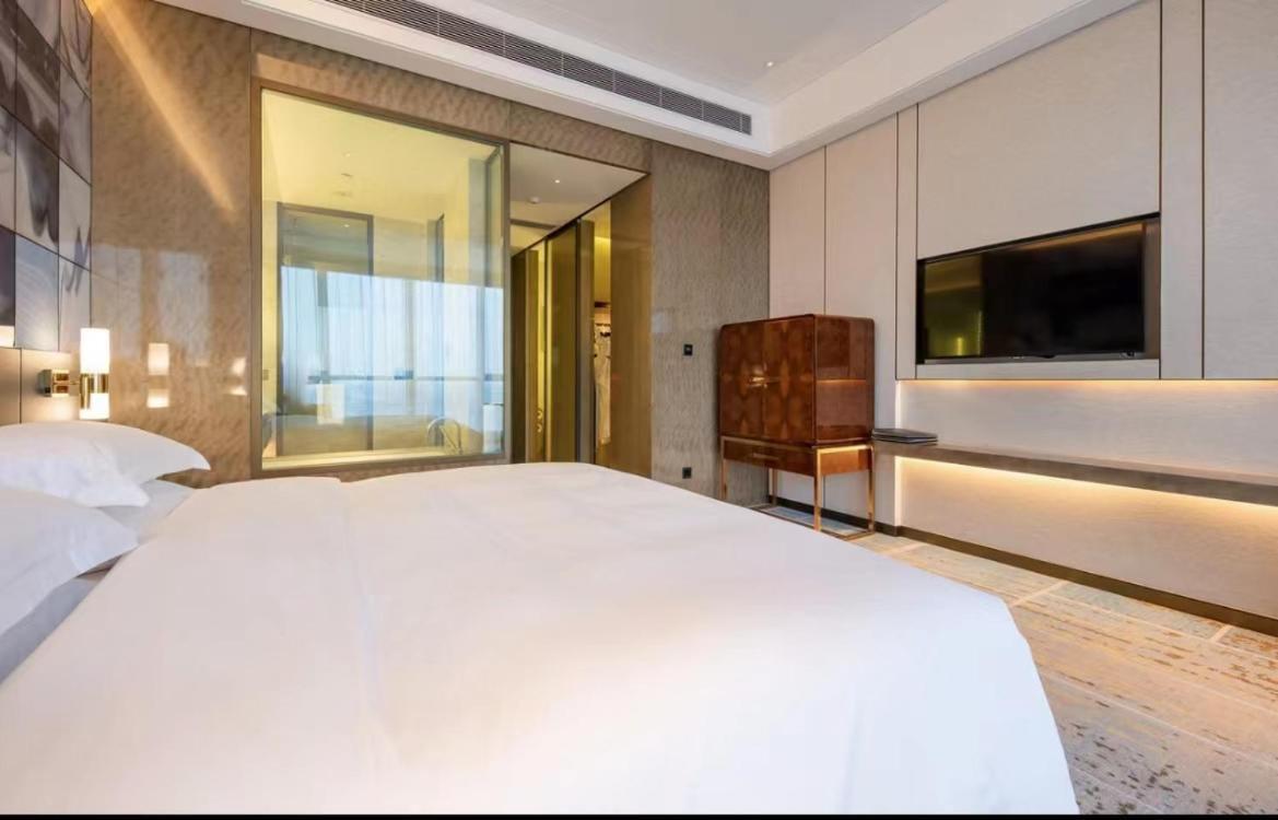 Отель Wyndham Grand Suzhou Fenhu Xinta Экстерьер фото